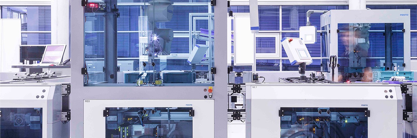 Der Rollenprüfstand der Fahrzeugakustik am Fraunhofer IBP Der Rollenprüfstand der Fahrzeugakustik am Fraunhofer IBP