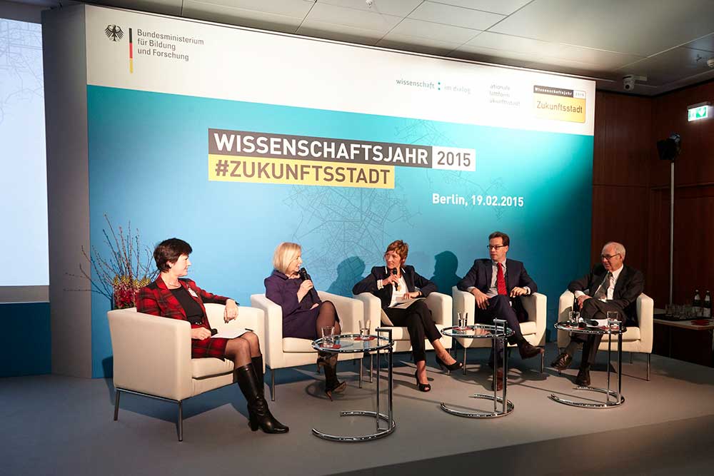 Podiumsdiskussion zum Start des Wissenschaftsjahres 2015.