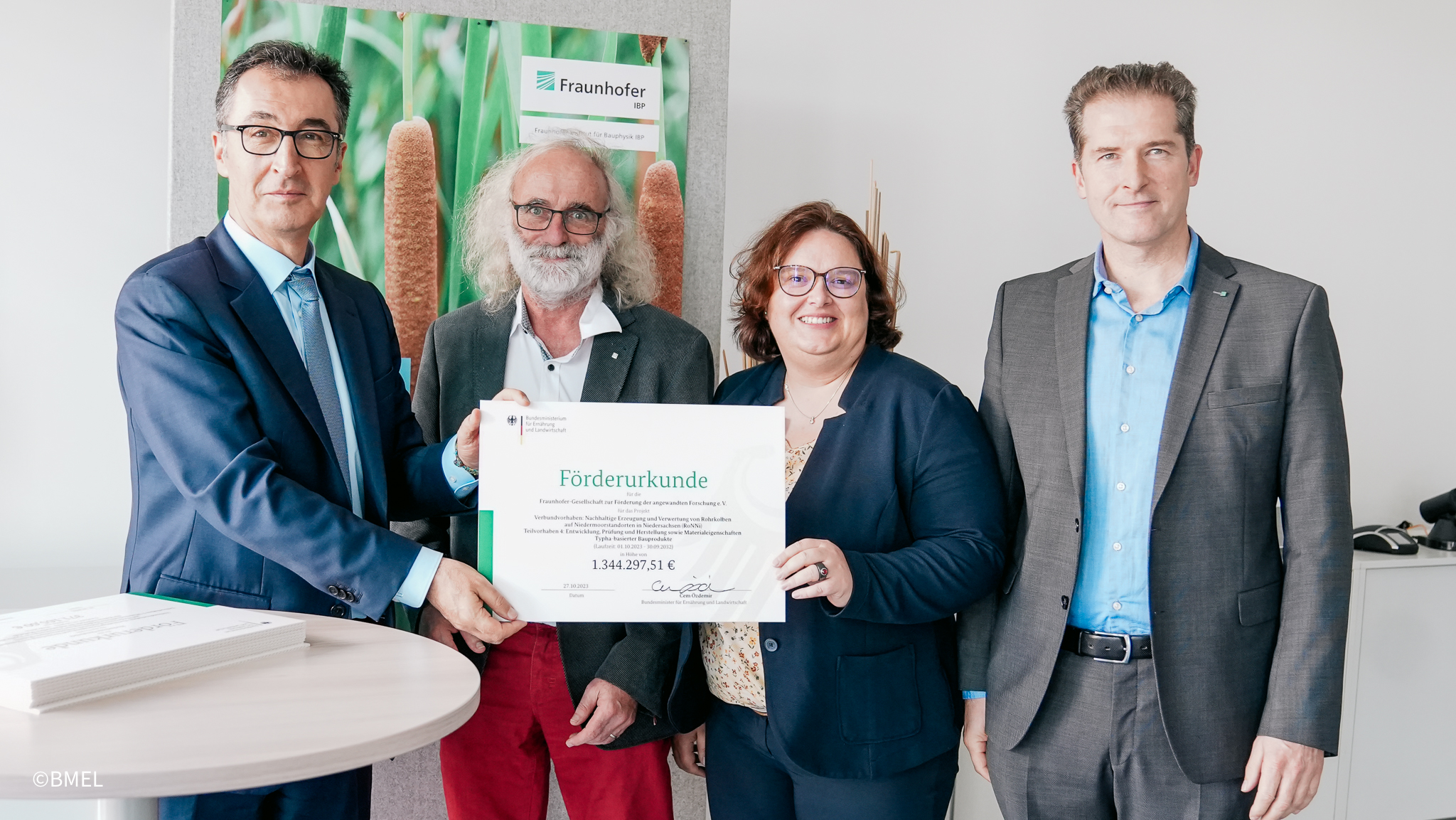 Übergabe Förderbescheid Übergabe Förderbescheid