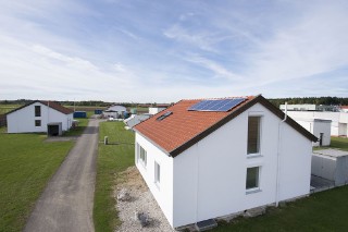 Außenansicht der Zwillingshäuser in Holzkirchen