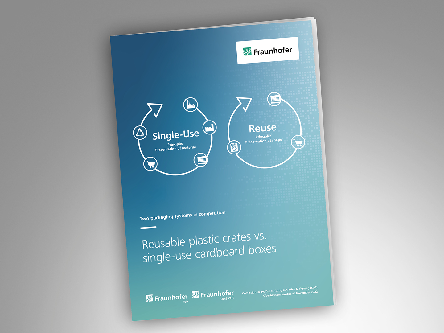 Cover page report “Reusable plastic crates vs. single-use cardboard boxes”.