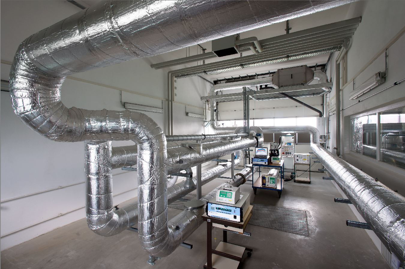 AVATOR filter test AVATOR "Indoor Air Test Center" with filter providing ground