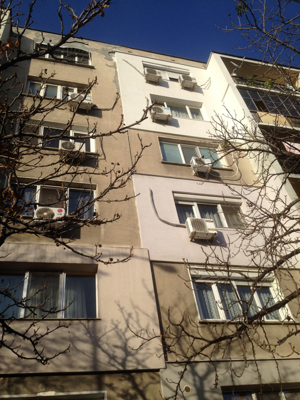 Apartment building in Bulgaria Apartment building in Bulgaria