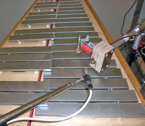 Acoustic tests on the carillon model Acoustic tests on the carillon model