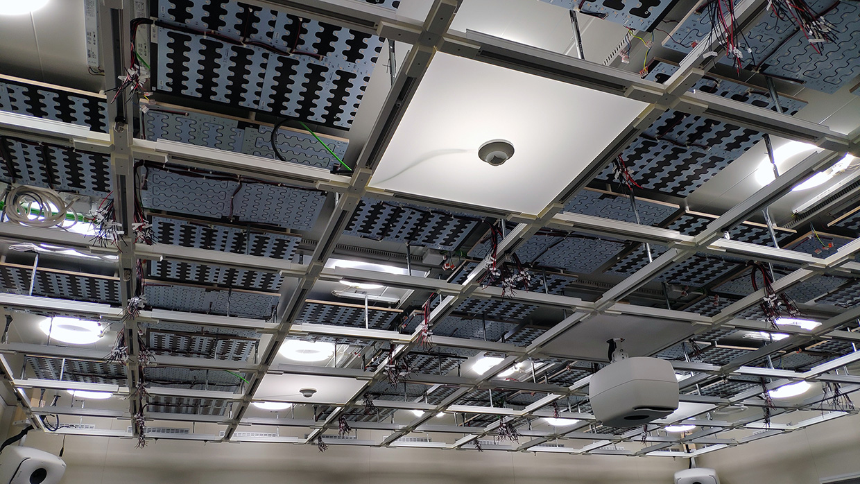 Integration of LEDs in the lab ceiling