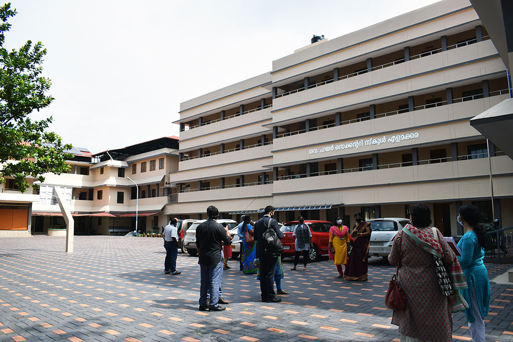 Improved microclimate in the school yard Planned measures can noticeably improve the microclimate