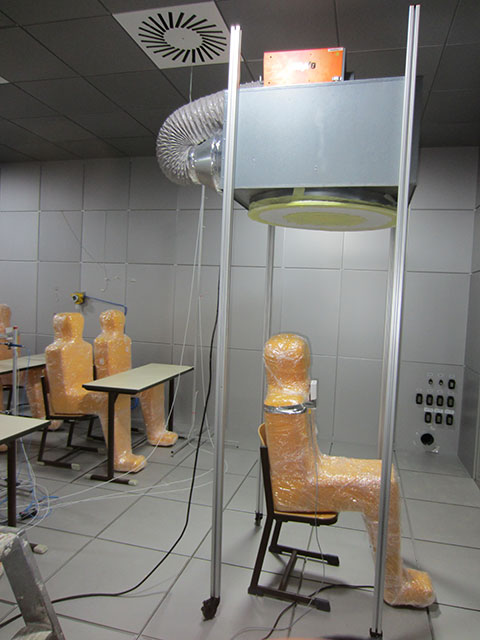 Protective canopy Protective canopy with heated dummy