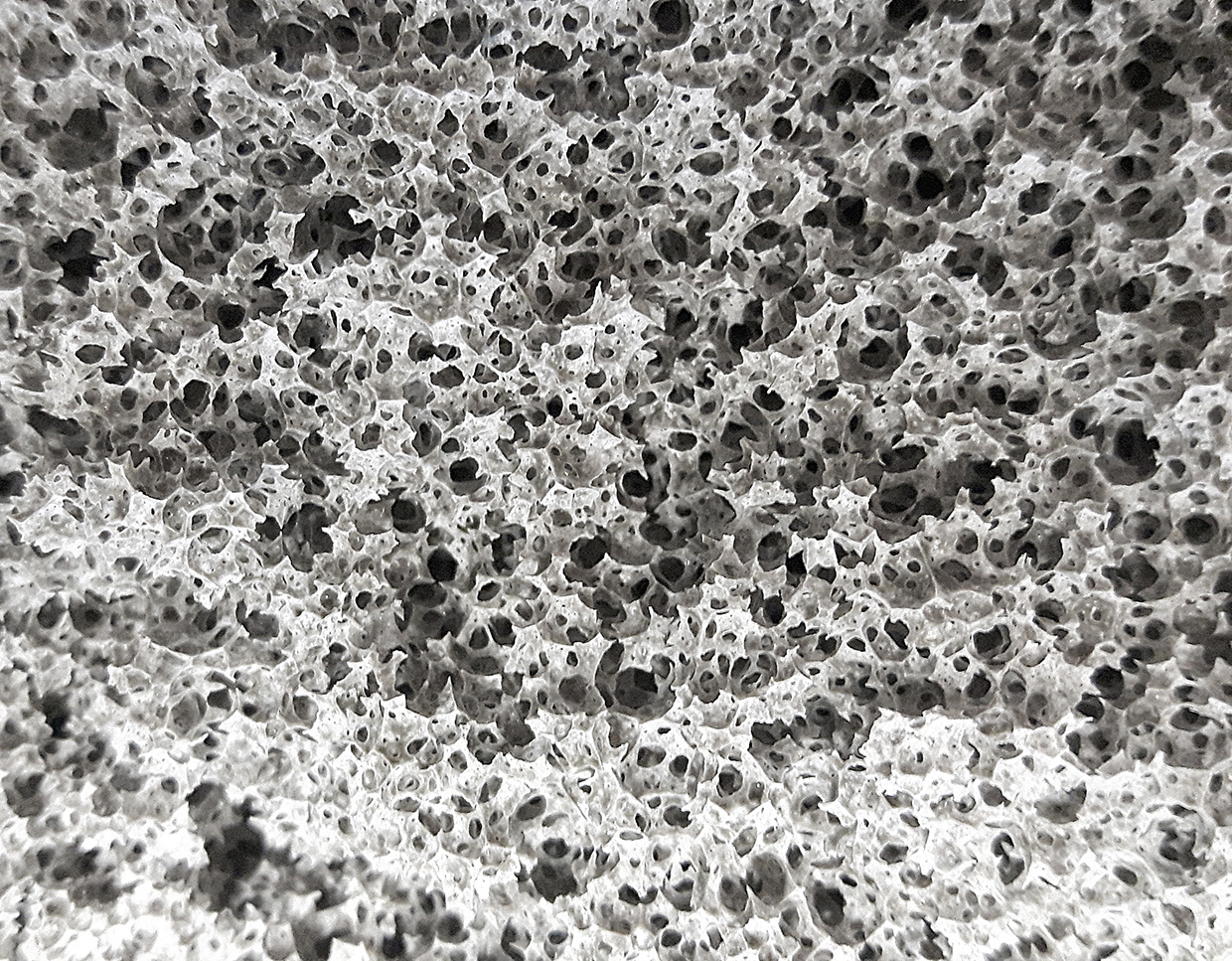 Open-celled mineral foam